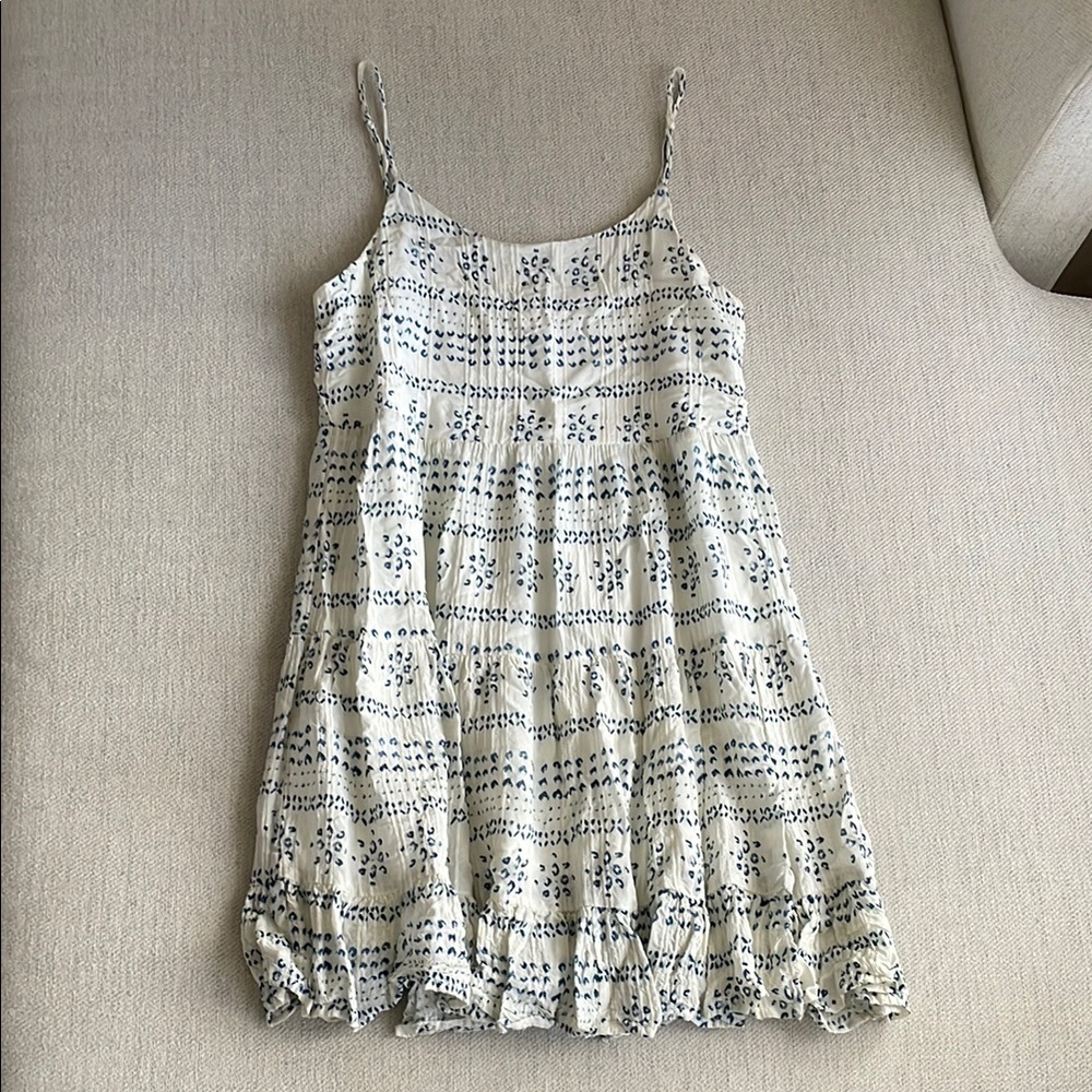 En Crème Flowy Batik Style pattern dress